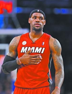 关于费德勒巅峰对决，詹姆斯与60激战巴塞罗那分钟，关键助攻胜负难料！的信息